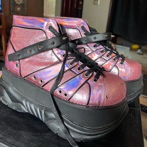 Pink Demonia Neptune - 100s holographic platform sneaker ankle boots